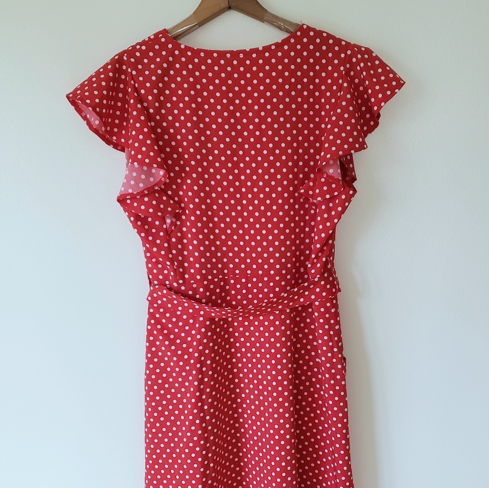 Red polka dot button up vintage-inspired dress - Picture 5 of 7